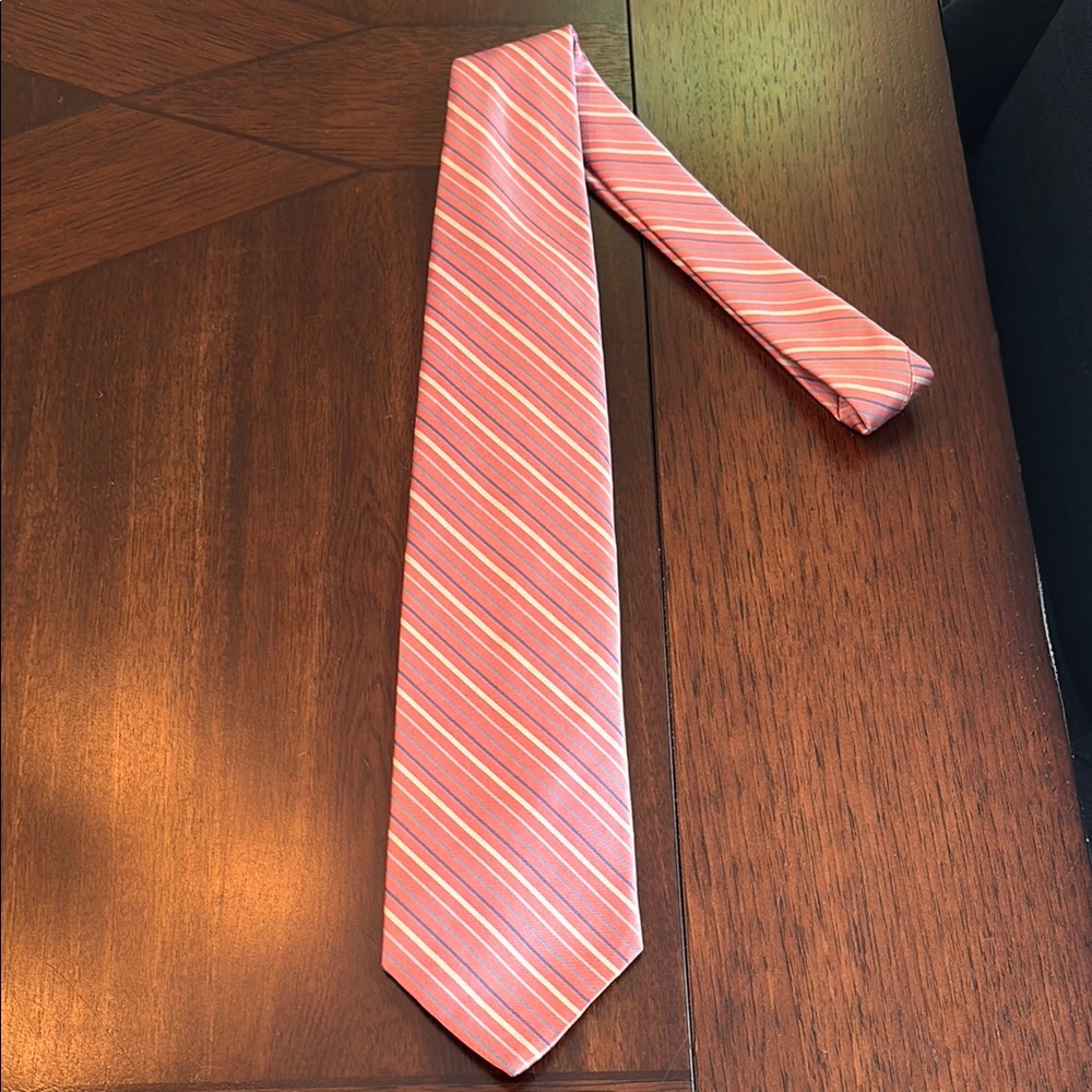 Brooks Brothers Pink and White Silk Tie
